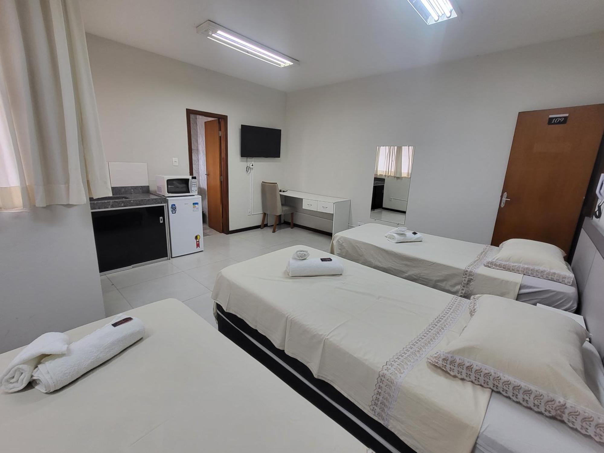 Hotel Avelar Ribeirão das Neves Esterno foto